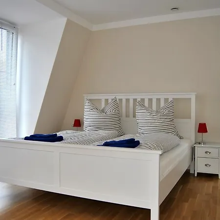 Apartment Trafford Sky Homes